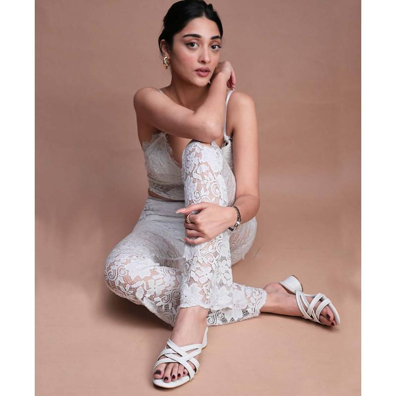 ELVIRAA Criss Cross White Block Heels(EURO 35)