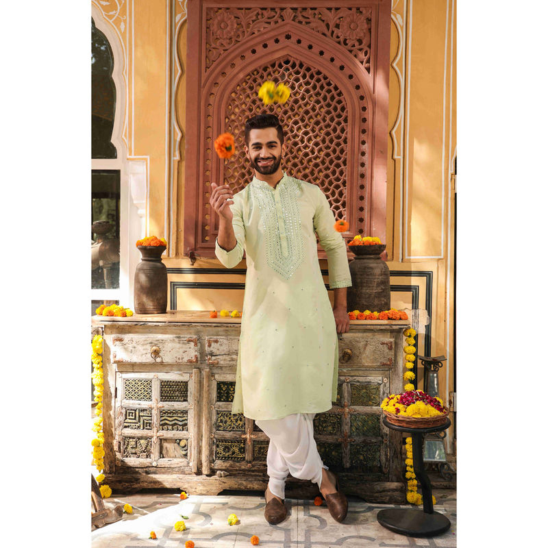ETHNIC INDIA Embroidered Mandarin Collar Green Straight Kurta (42)