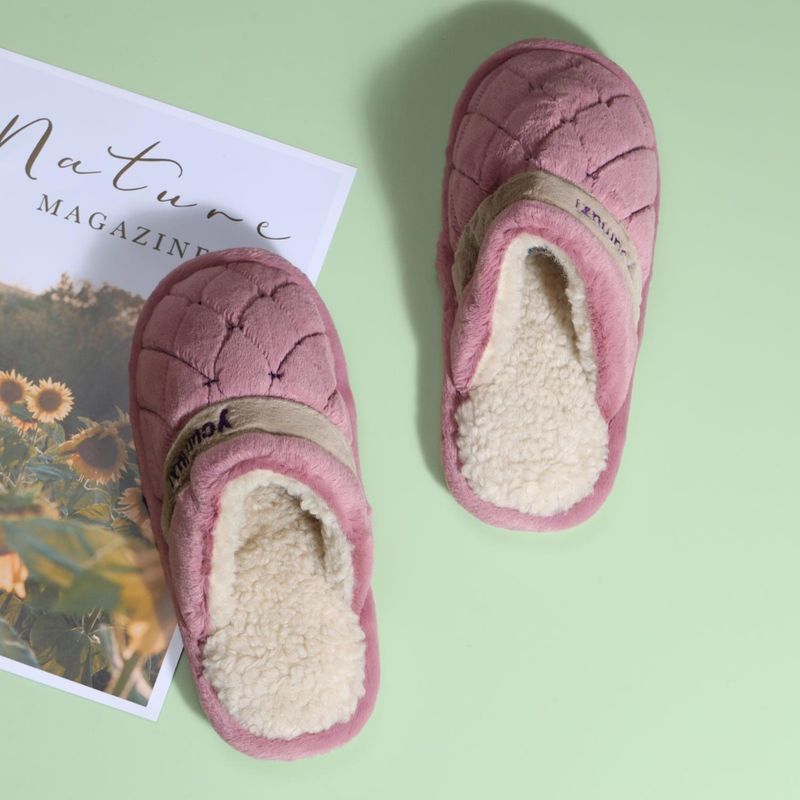 Drunken Women Fashion Non Slip Outdoor Pink Room Slippers (EURO 36)