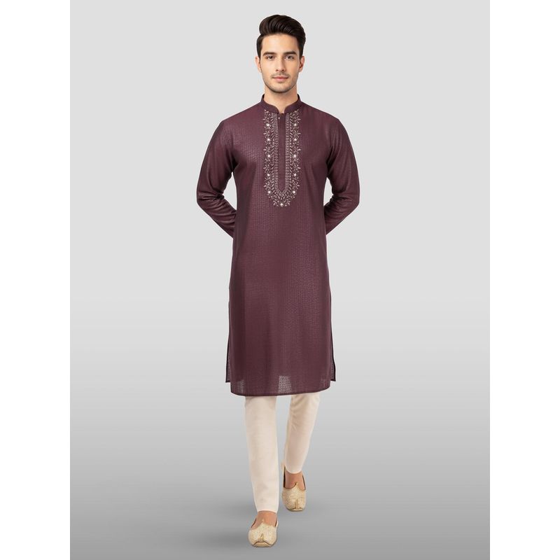 Vastramay Silk Blend Embroidered Kurta with Pyjama for Men (S)