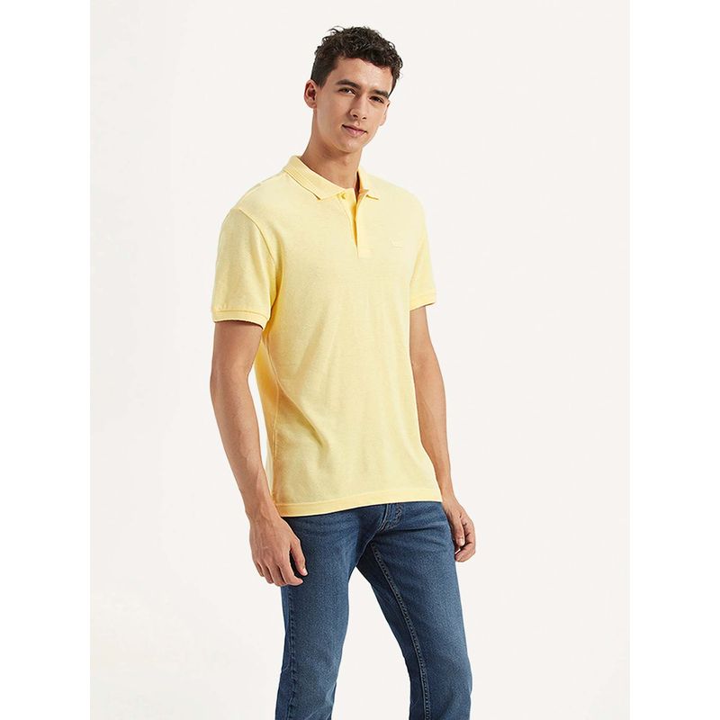 Levi's Yellow Solid Polo T-Shirt (M)
