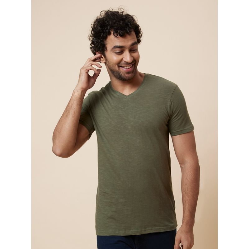 Globus Men Olive Solid Cotton T-Shirt (S)