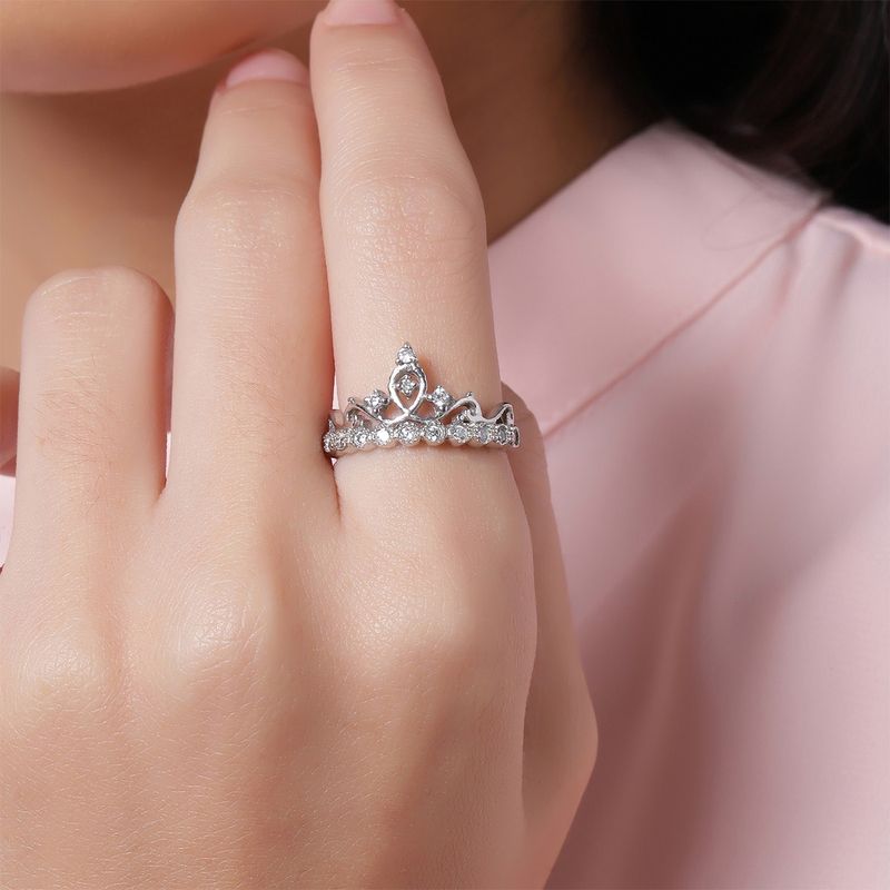 Crown ring for best sale girl
