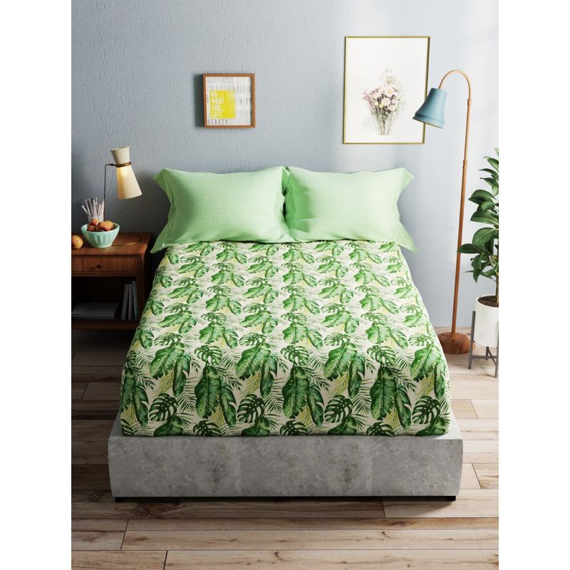 Aaliyah Maroon Flower Bunch COTTON Bedsheet with Two Reversible Pillow Covers