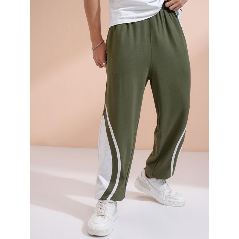 HIGHLANDER Men Colour Blocked Printed Straight Fit Jogger Trousers (28)