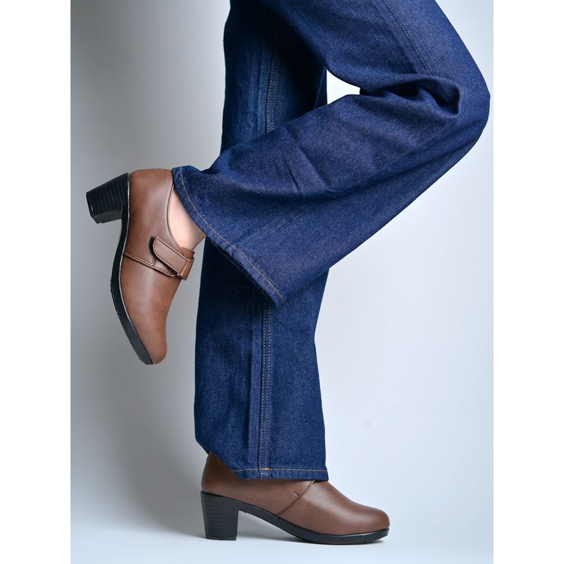 Shoetopia Women's Classic Brown Leather Block-Heel Loafers (EURO 36)