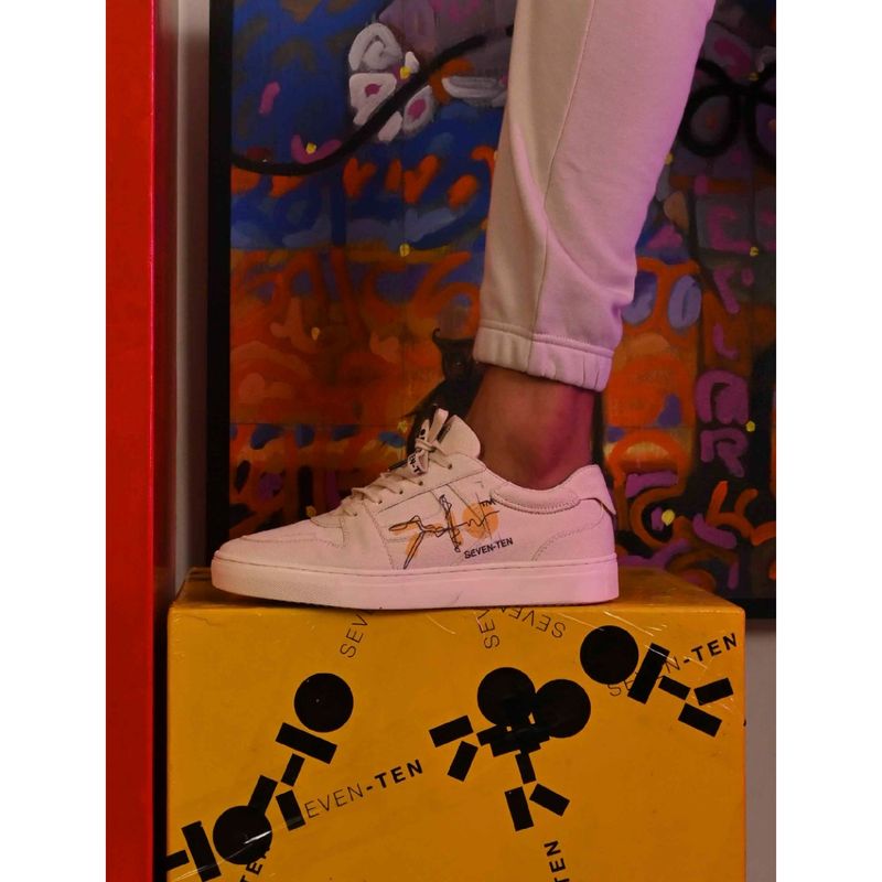 7-10 305 Beige Doodle Print Canvas Low-Top Sneaker (EURO 41)