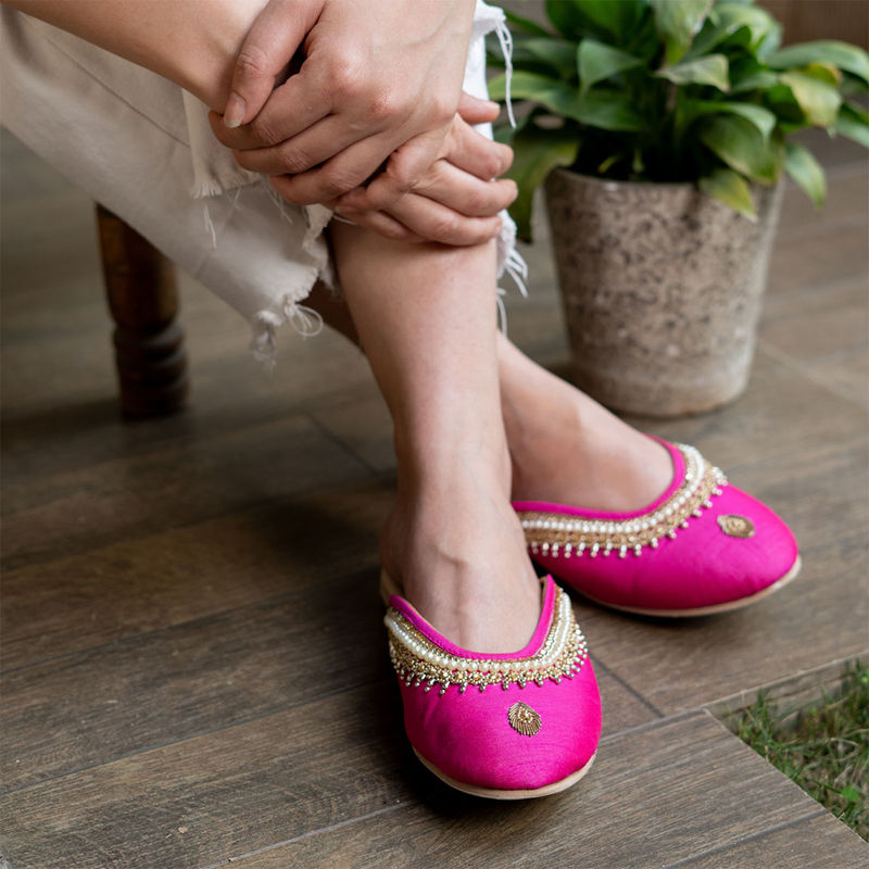 Sandalwali Pinky Fuchsia Juttis (EURO 36)