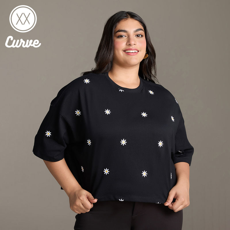 Twenty Dresses by Nykaa Fashion Curve Black Floral Embroidery Crew Neck Comfort Fit T-Shirt (2XL)
