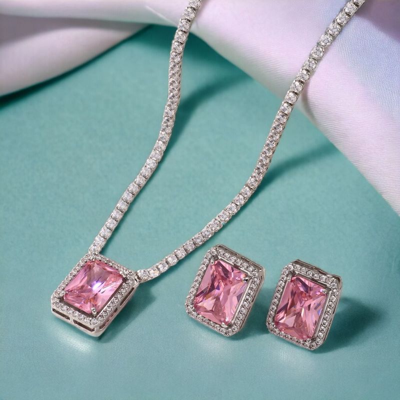 CRYSTAL STITCHED CUTOUT TWO PIECE SET IN PINK