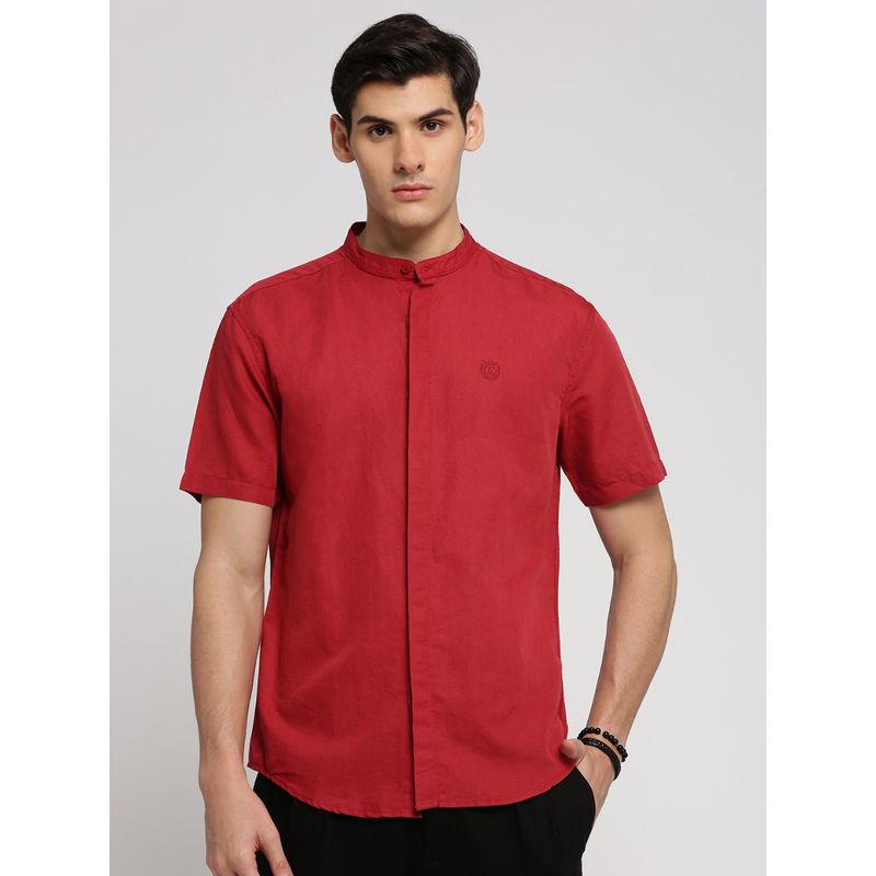 SHOWOFF Men's Short Sleeves Mandarin Collar Solid Red Slim Fit Shirt (XL)