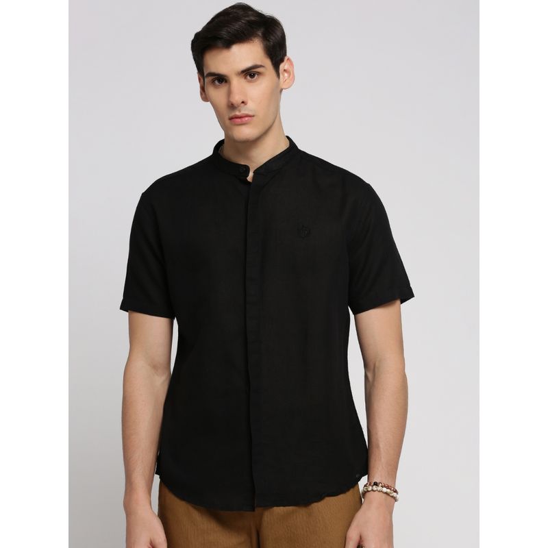 SHOWOFF Men's Short Sleeves Mandarin Collar Solid Black Slim Fit Shirt (5XL)
