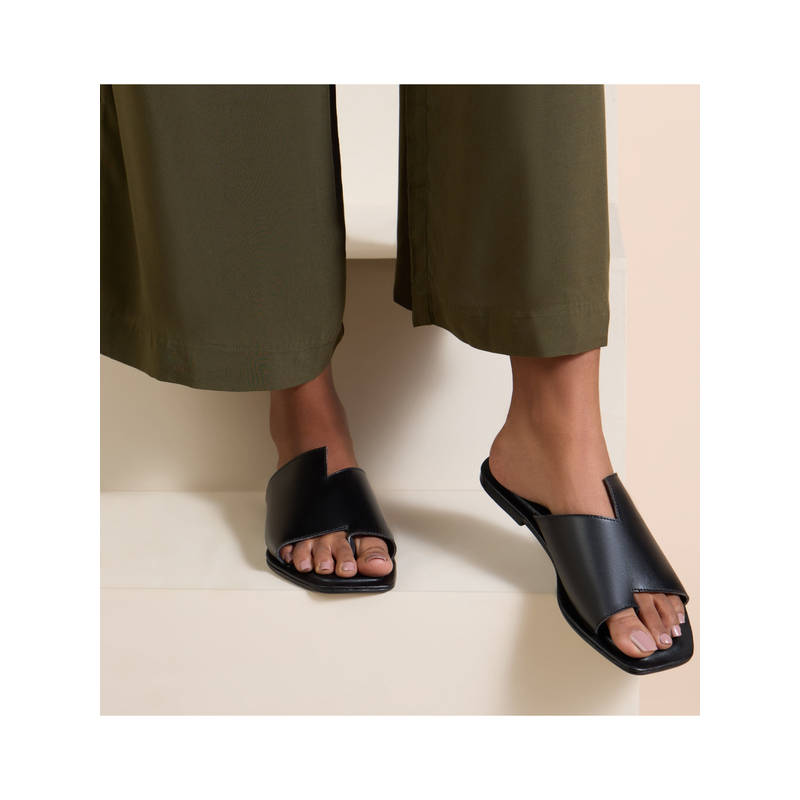 SKO Corfu Square Women Black Flat Sandals (EURO 36)