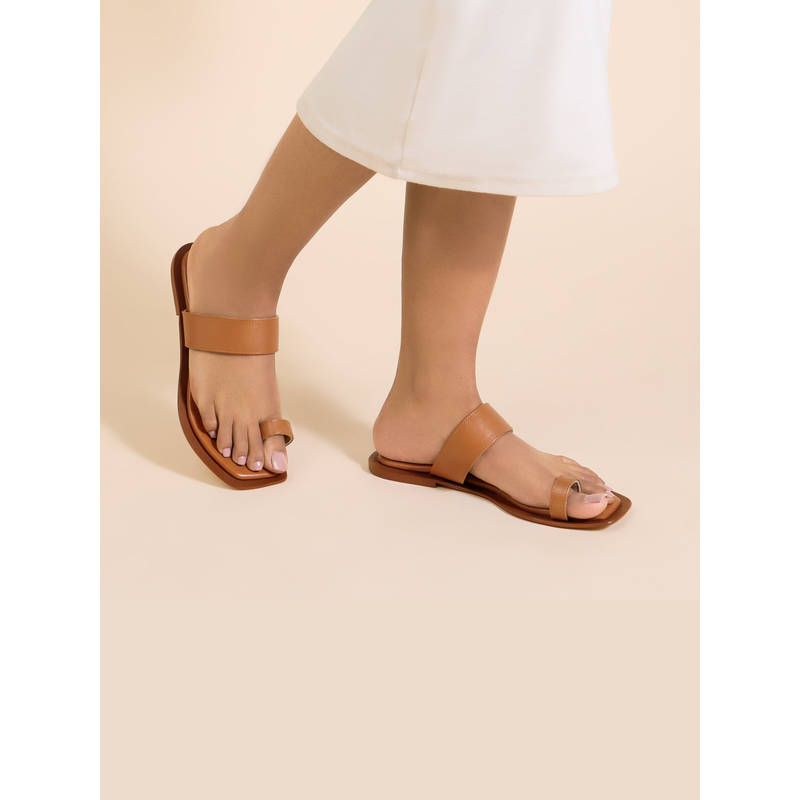 SKO Venice Women Tan Flat Sandals (EURO 36)