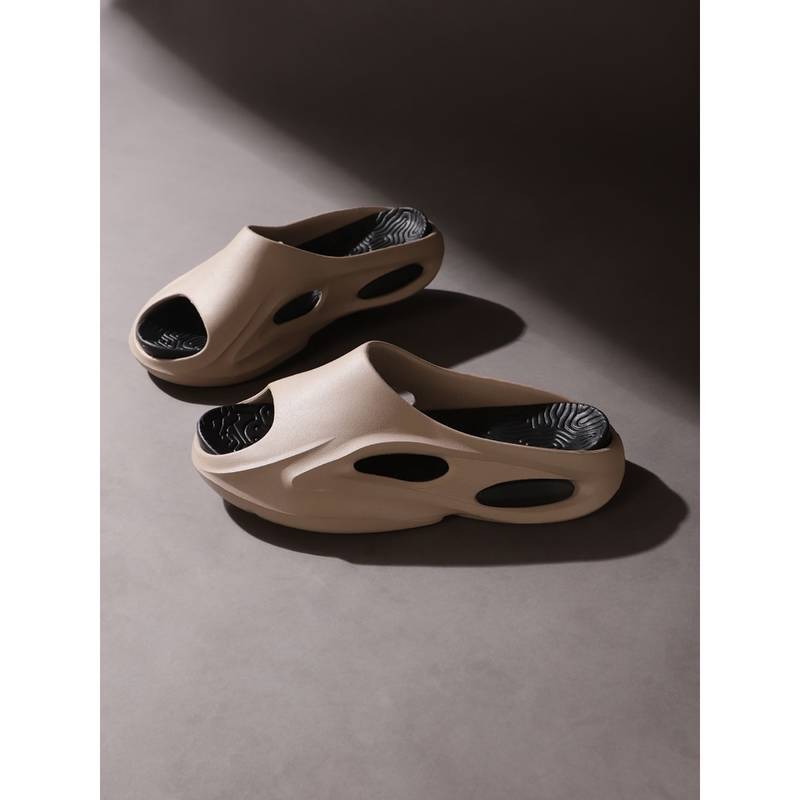 Truffle Collection Brown Solid Flats (UK 6)