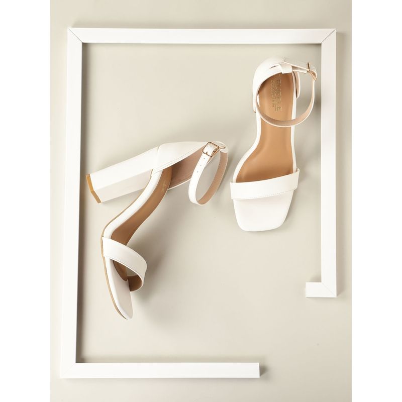 Truffle Collection White Solid Heels (UK 3)