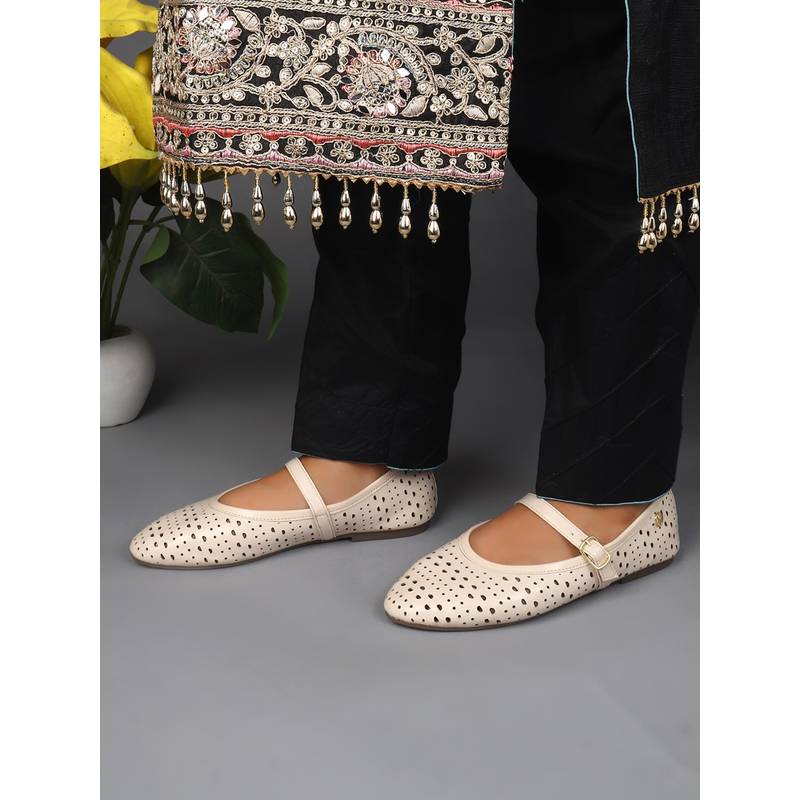 ELLE Womens Perforated Mary Jane Comfort Ballerina with Adjustable Buckle - Cream (EURO 36)
