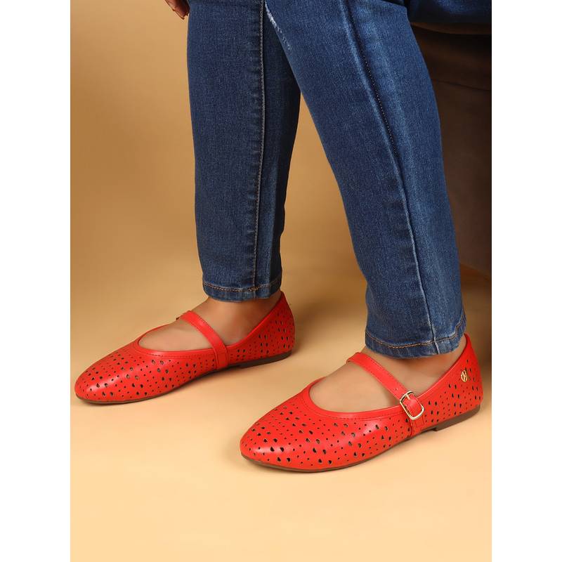 ELLE Womens Perforated Mary Jane Comfort Ballerina with Adjustable Buckle - Red (EURO 36)