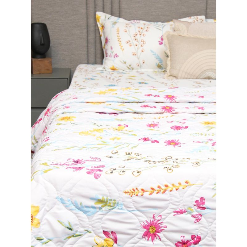 Urban Space 3 Layer Reversible Microfiber Ac Blanket - France - Pink (Single)