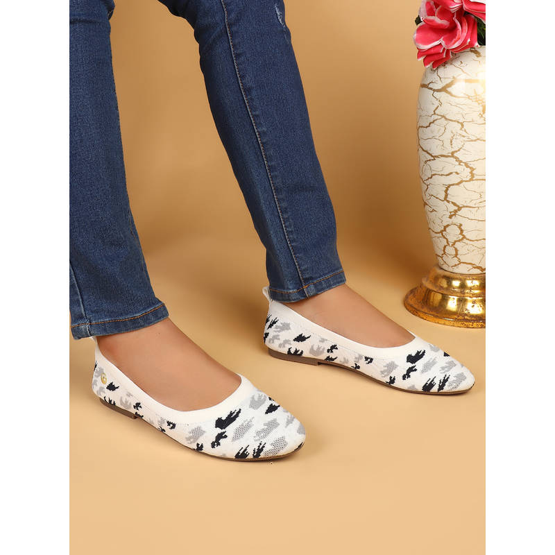 ELLE Women White Ballerina (EURO 37)