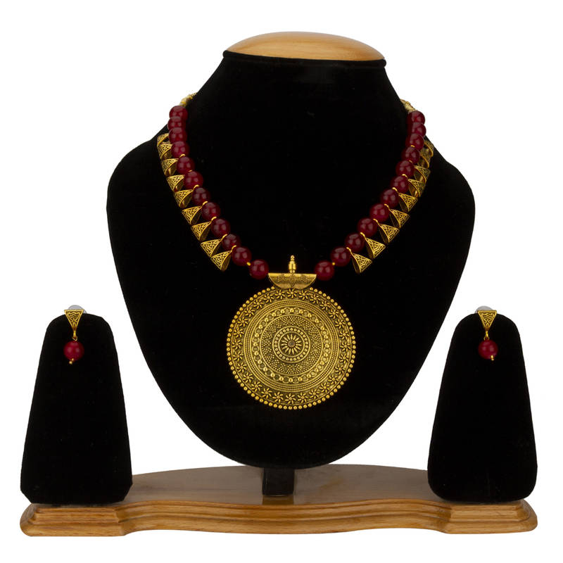 Jewels Galaxy Magenta Copper Plated Pearl Necklace Set