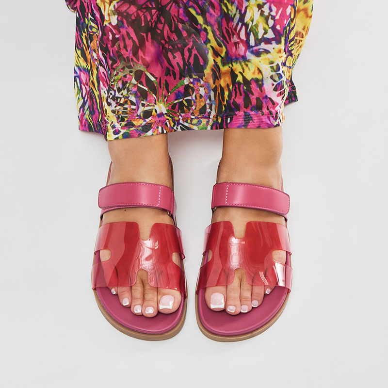 IRUSSH Pink No-Fuss Flash Flood Sandals (EURO 35)