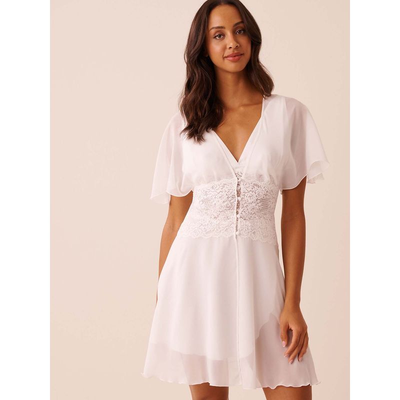 La Vie En Rose Chiffon and Lace Open Front Night Dress - White (M)