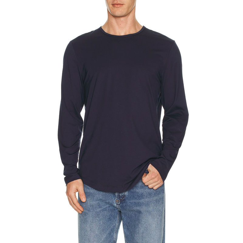 Cuts Ao Long Sleeve Curve Hem Tee (M)