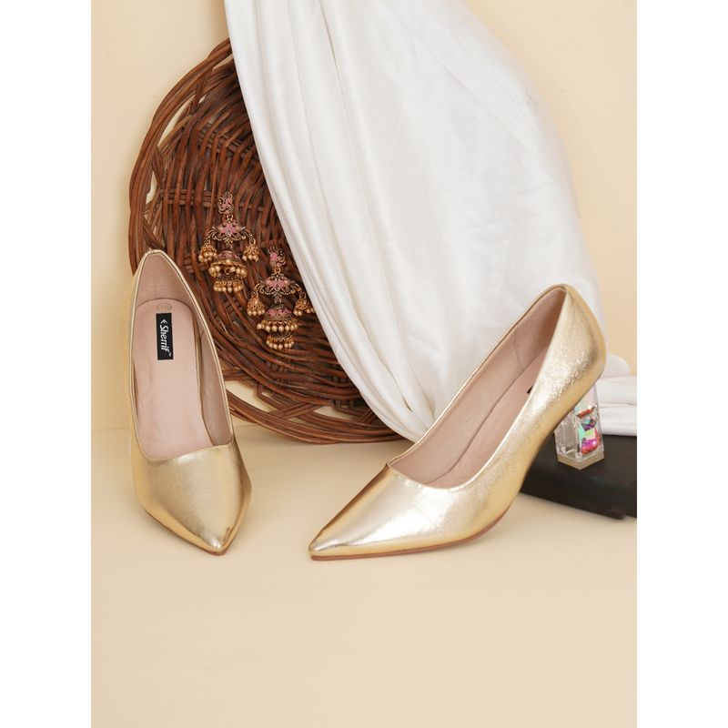 Gold block discount heel pumps