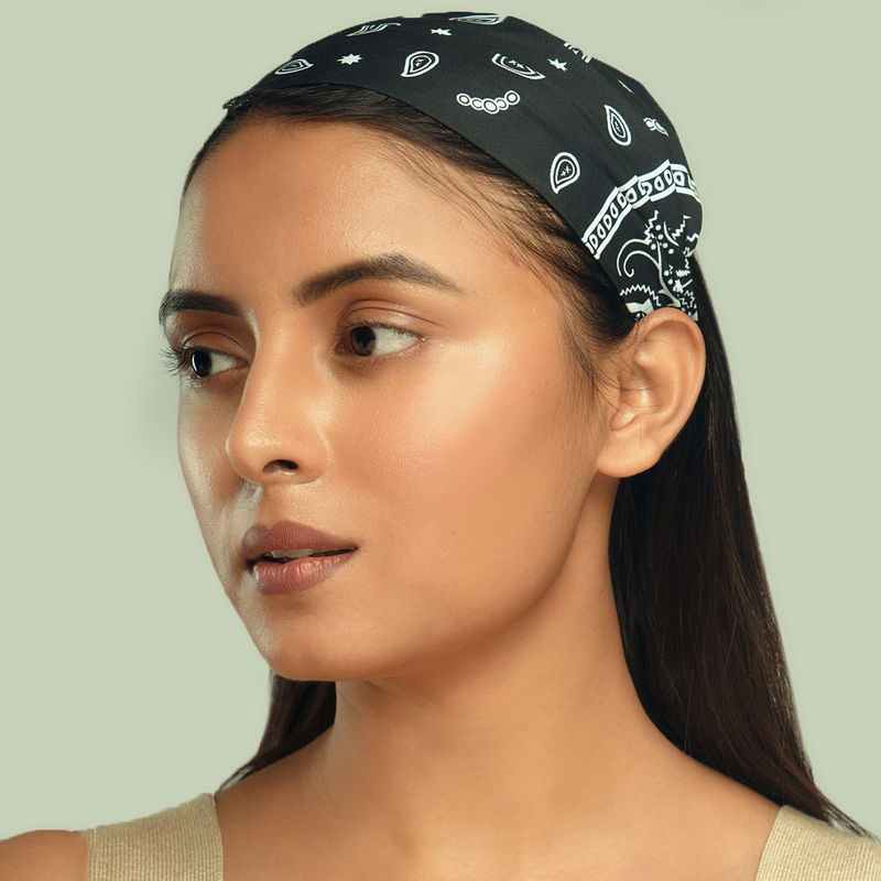 Belleziya Black Bandana Scarf Headband For Women: Buy Belleziya Black Bandana  Scarf Headband For Women Online at Best Price in India | Nykaa