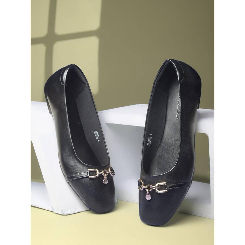 Bata Women Black Flat Ballerinas (UK 6)