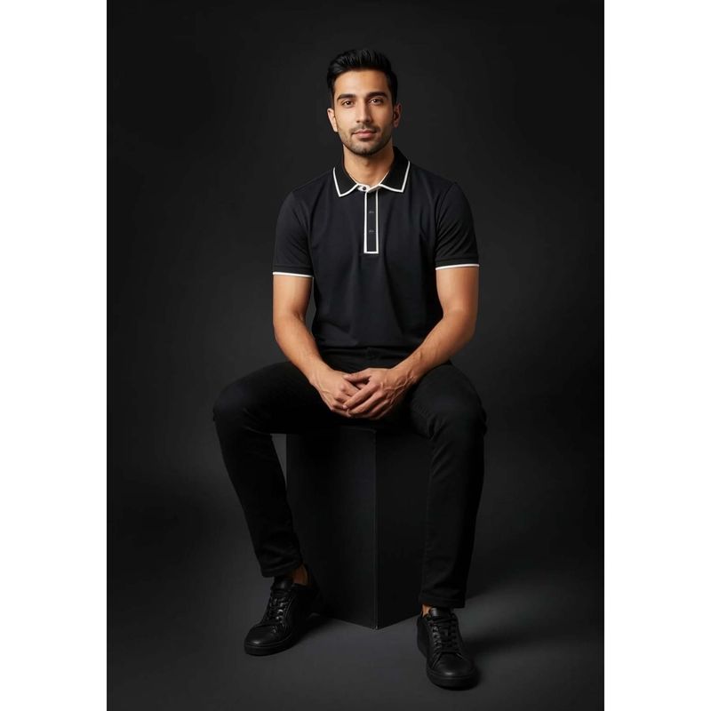 Calvin Klein The Velvet Hour Black Solid T-Shirt (S)