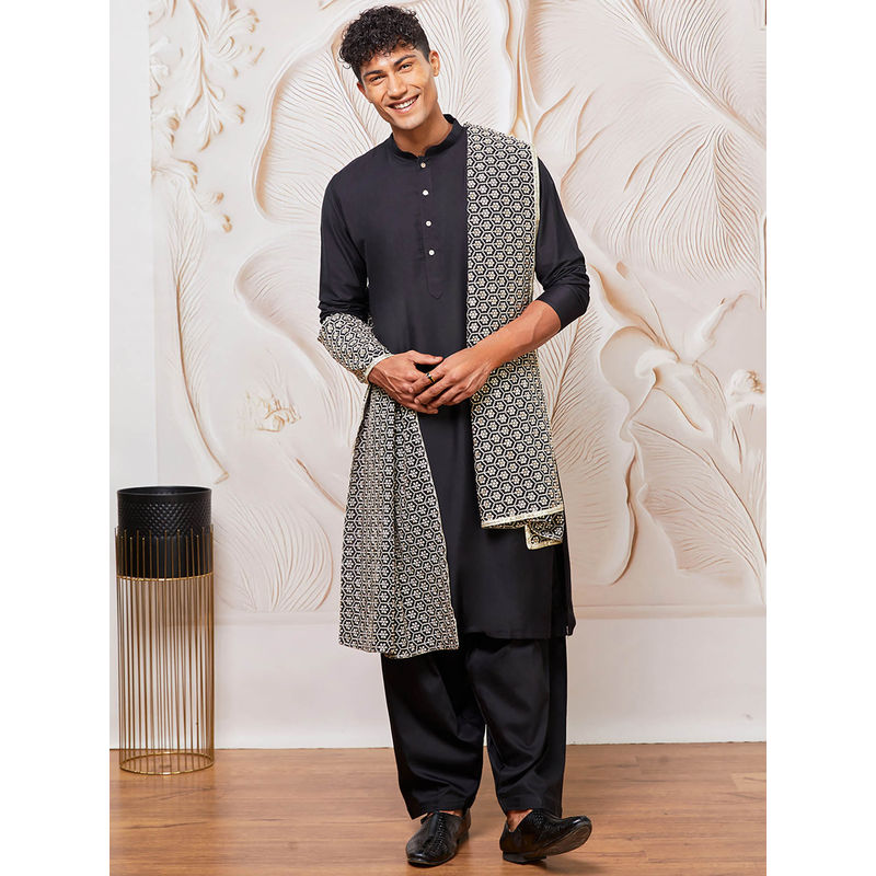Vastramay Mens Black Solid Kurta with Patiala Salwar and Embroidered Dupatta (Set of 3) (36)