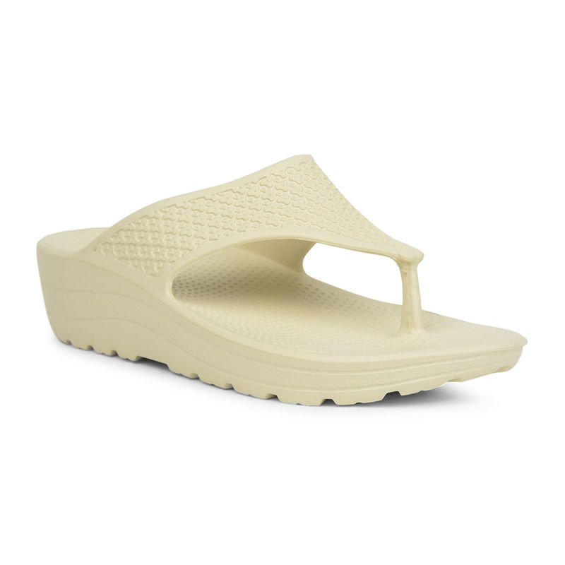 Bata Women Beige Flipflops (UK 8)