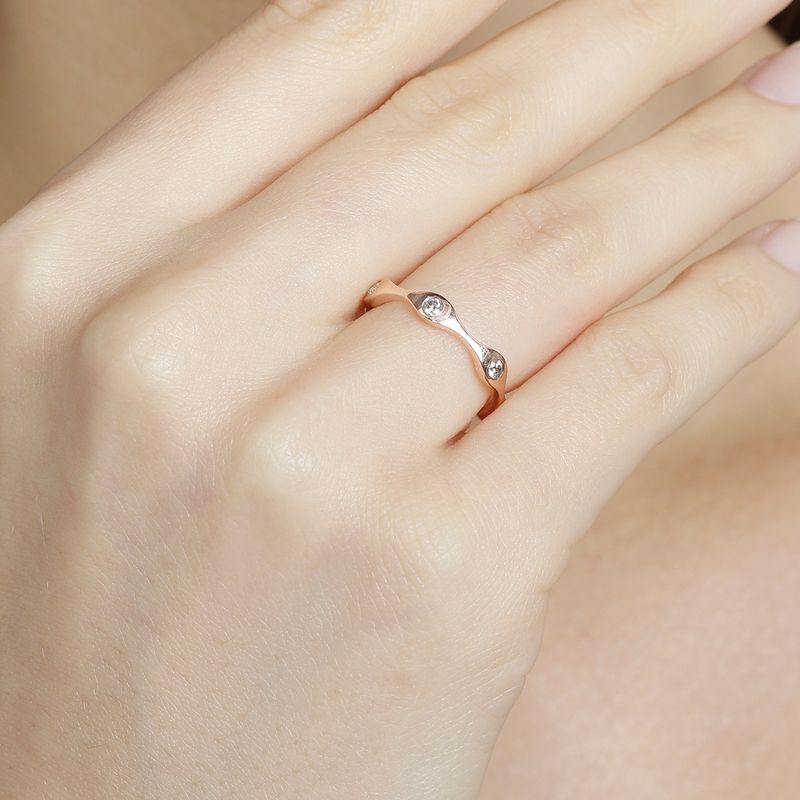 Praavy 925 Sterling Silver Grace Of Curves Ring Platted In Rose Gold (P19R0163RNA)