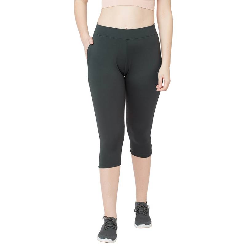 Sweet Dreams Women Solid Grey Poly Spandex Workout Capri (M)
