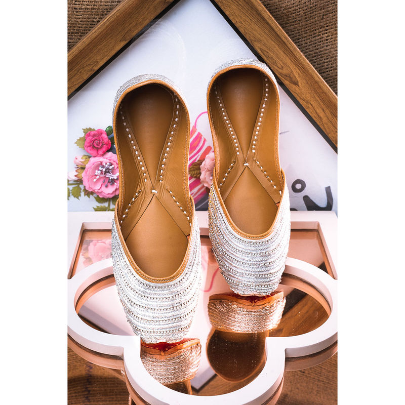 NR BY NIDHI RATHI Women Ethnic Embellished Leather SIlver Juttis (EURO 36)