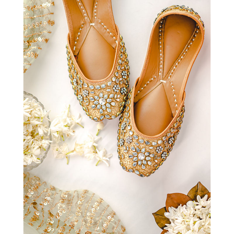 NR BY NIDHI RATHI Square Toe Ethnic Embellished Fabric Juttis (EURO 38)