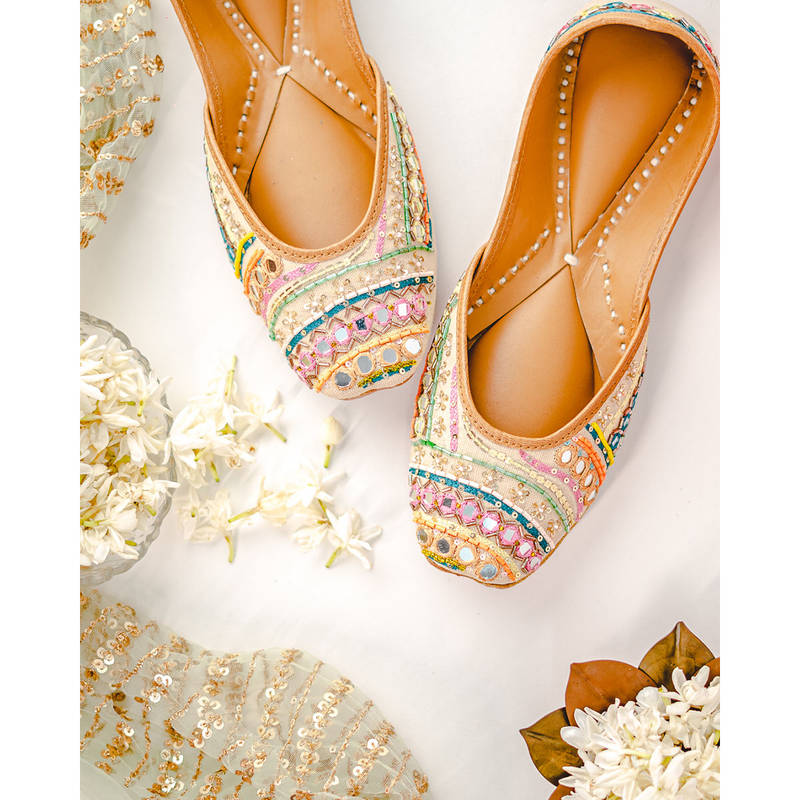 NR BY NIDHI RATHI Embellished Ethnic Cream Juttis (EURO 36)