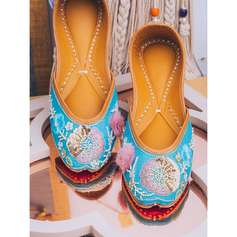 NR BY NIDHI RATHI Embroidered Ethnic Turquoise Juttis (EURO 36)