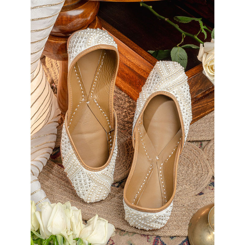 NR BY NIDHI RATHI Women White Pearl Embellished Leather Ethnic Juttis (EURO 36)