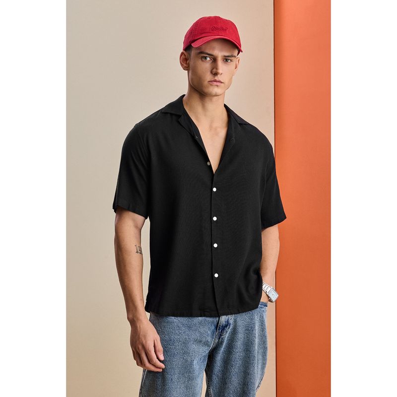 Snitch Men Black Solid Boxy Fit Casual Shirt (2XL)
