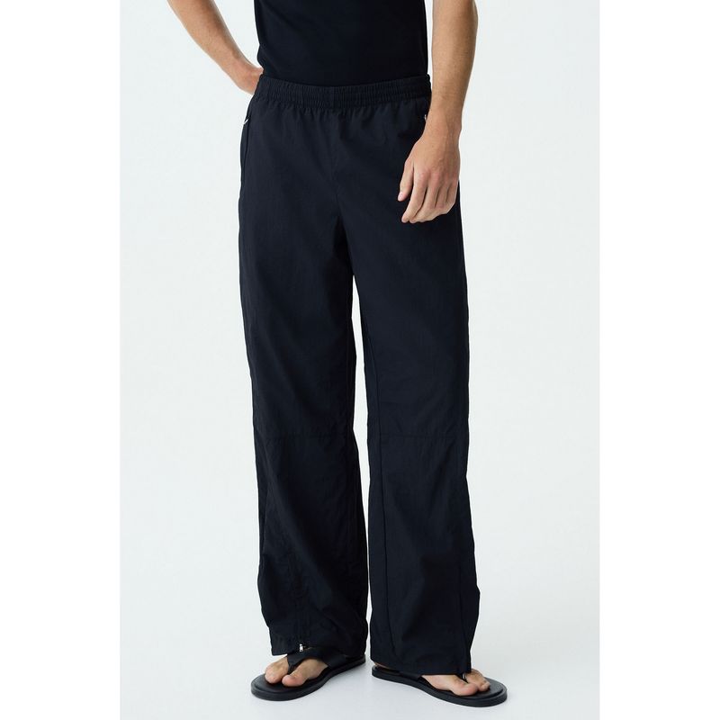 H&M Men Black Loose Fit Nylon Track Pants (M)