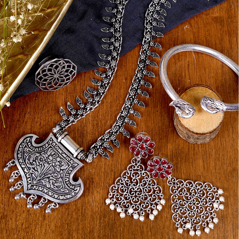 Teejh Anishka Metallic Silver Oxidized Jewellery Gift Set Buy Teejh
