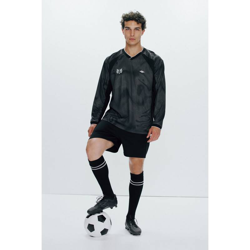 H&M Men Black Loose Fit Football Shirt With Drymove (XL)