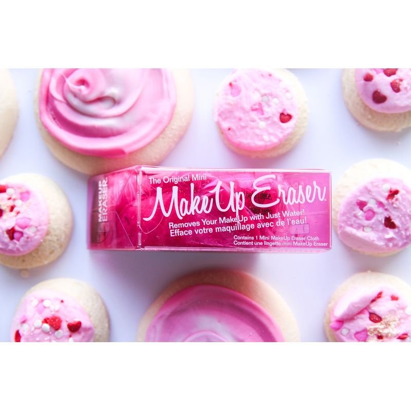 Makeup Eraser Mini Pink Makeup Remover At Nykaa Com