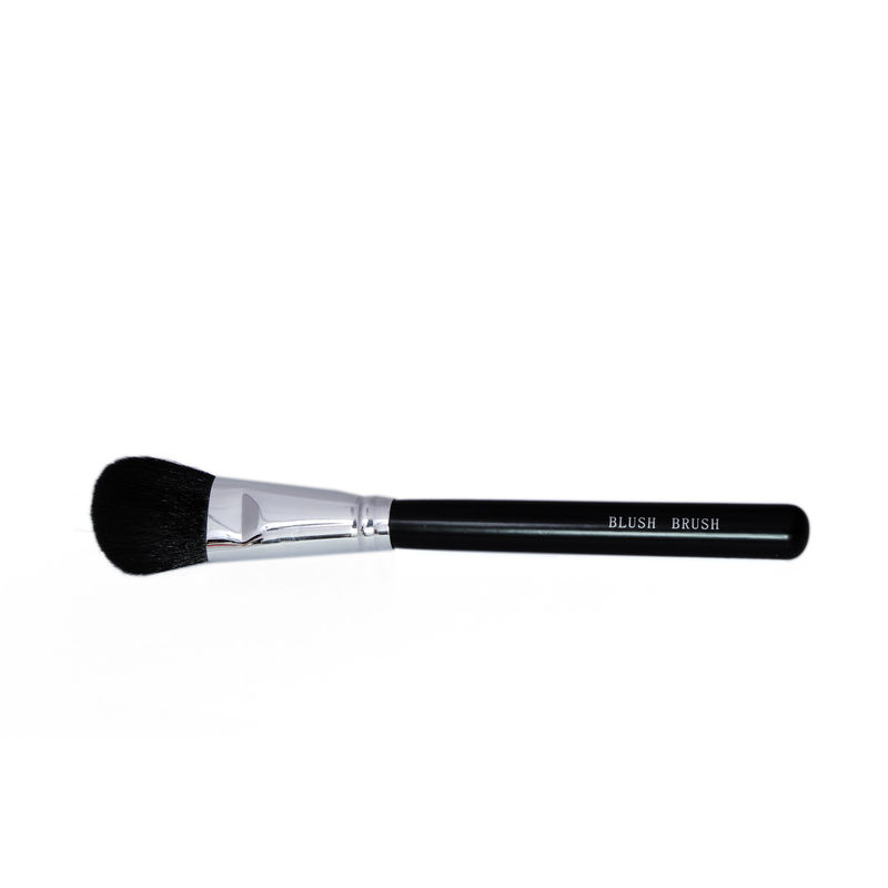 Inchis Small Blush Brush