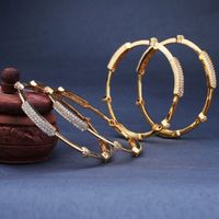 LAIDA Set Of 4 Gold Plated Ad Studded Handcrafted Bangles