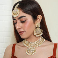 Likha Sparkle Of Gold Jewellery Set