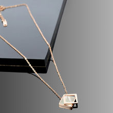Fablestreet Square Flat Shell Necklace - Rose Gold
